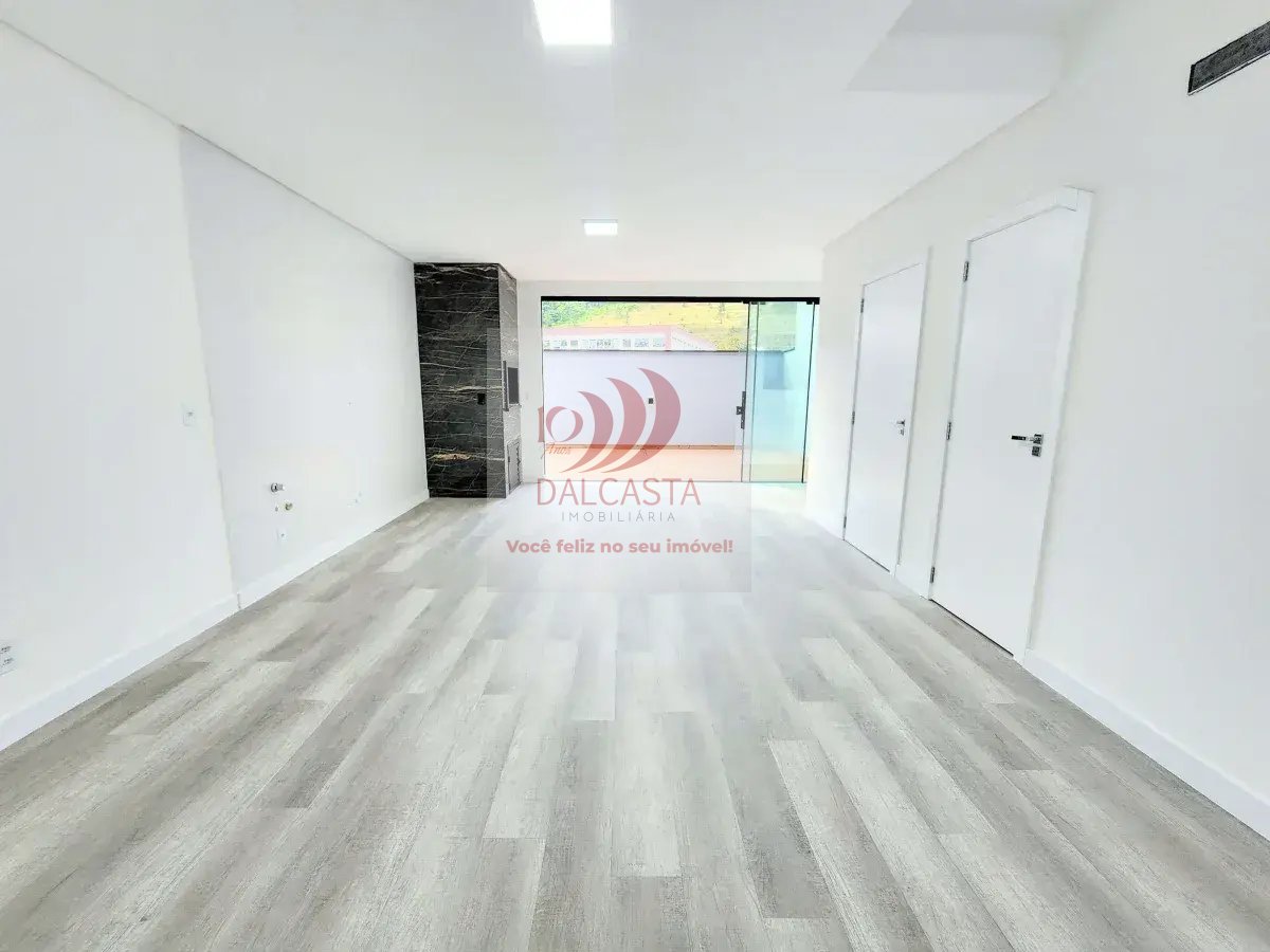  - Sobrado à venda em Jaraguá do Sul, São Luís, com 3 quartos, 186,70m²