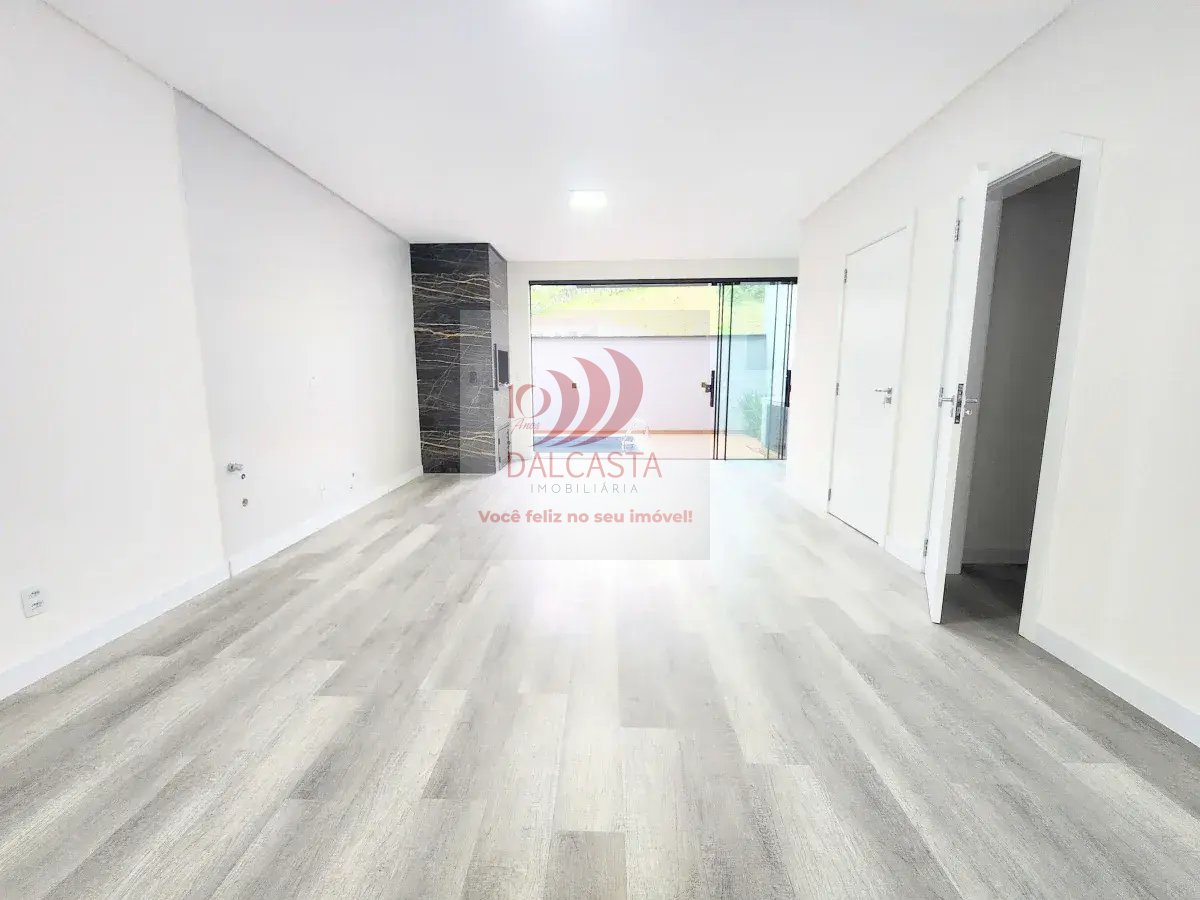  - Sobrado à venda em Jaraguá do Sul, São Luís, com 3 quartos, 167,80m²