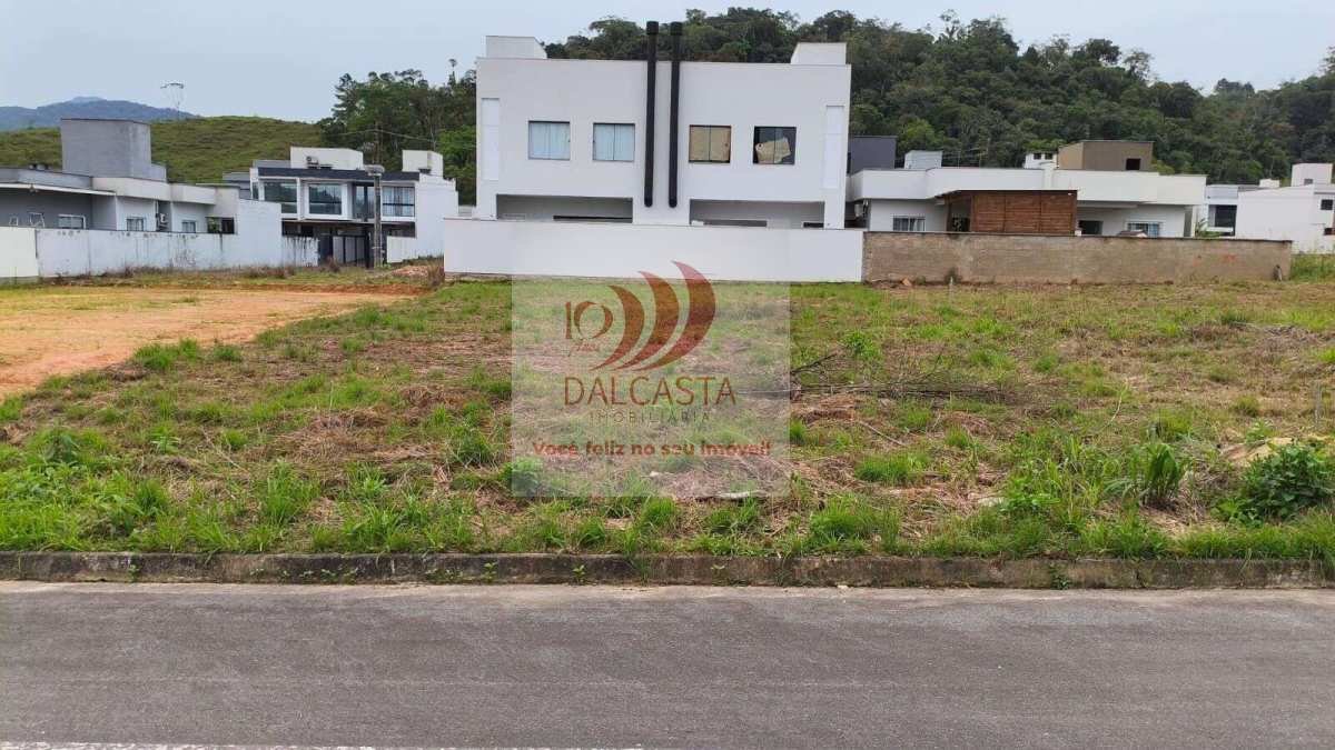  - Terreno à venda em Jaraguá do Sul, Três Rios do Norte, 337,50m²