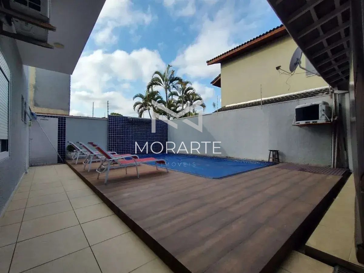 Casa à venda com 4 quartos, 400m² - Jardim Santa Maria,Jacareí