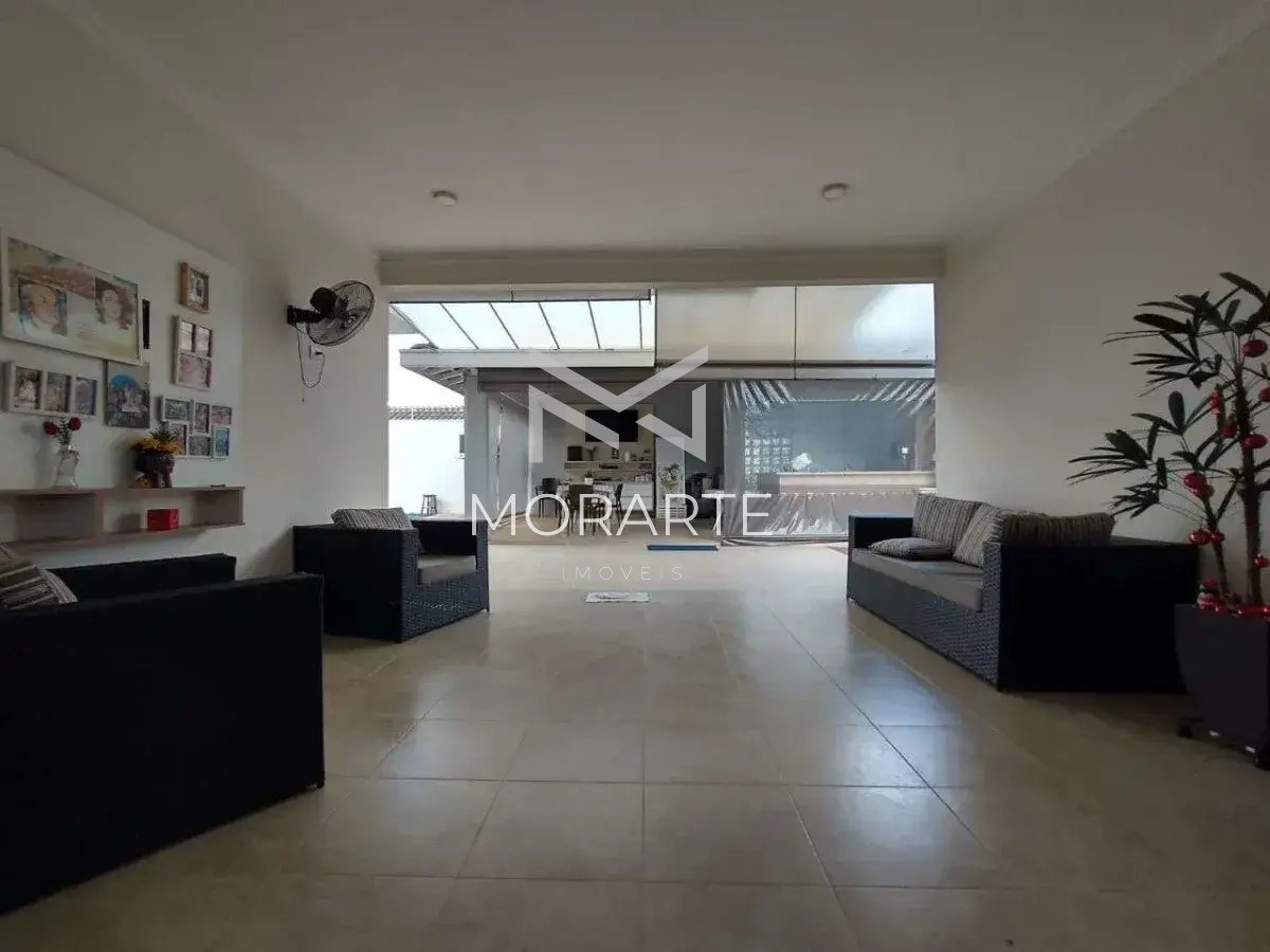  - Casa à venda em Jacareí, Jardim Santa Maria, com 4 quartos, 400m²