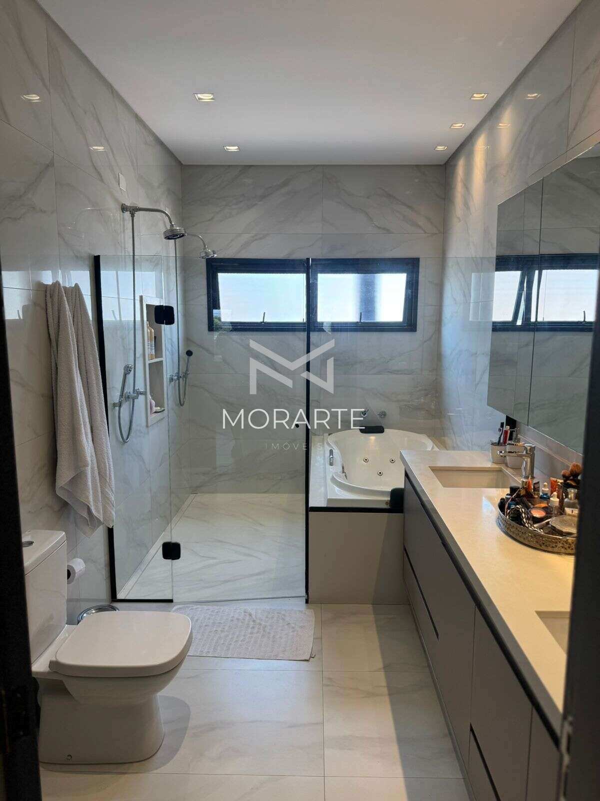 Casa de condomínio à venda com 4 quartos, 320m² - ,