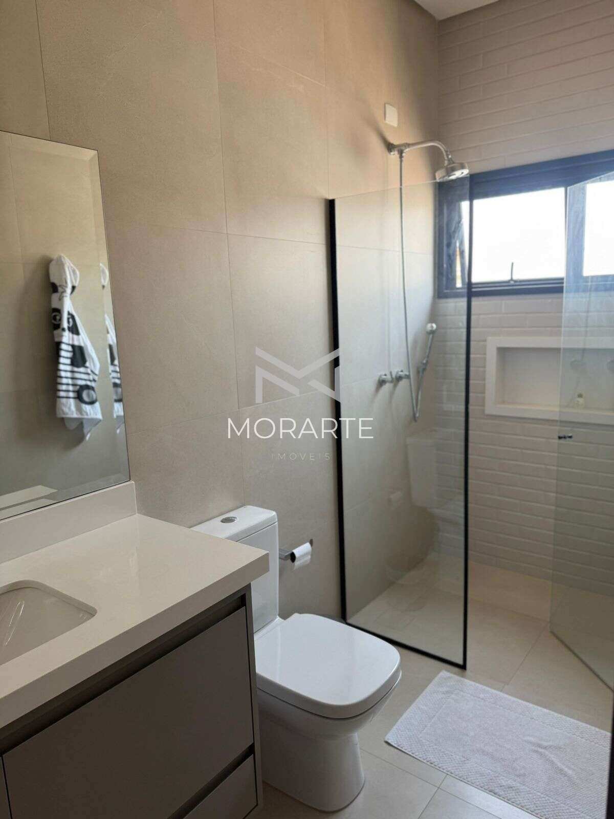  - Casa de condomínio à venda, no Condomínio Sunset Garden, , com 4 quartos, 320m²