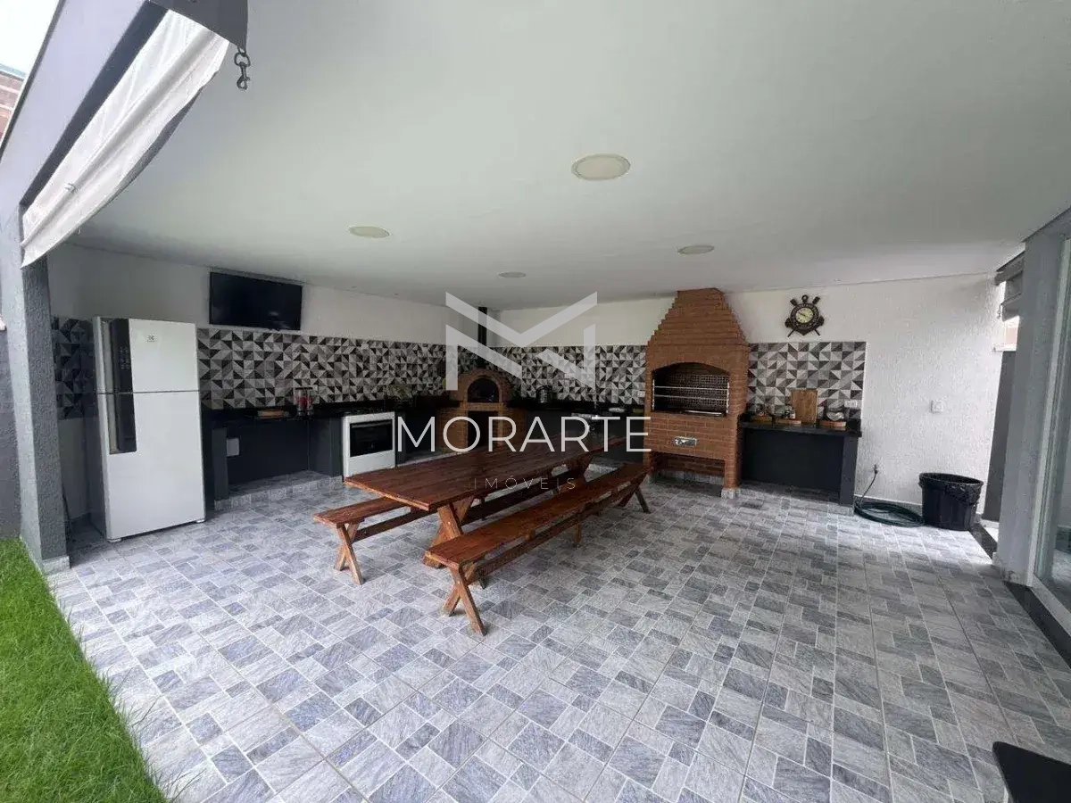 Casa de condomínio à venda com 4 quartos, 255m² - Bairro do Grama,Caçapava