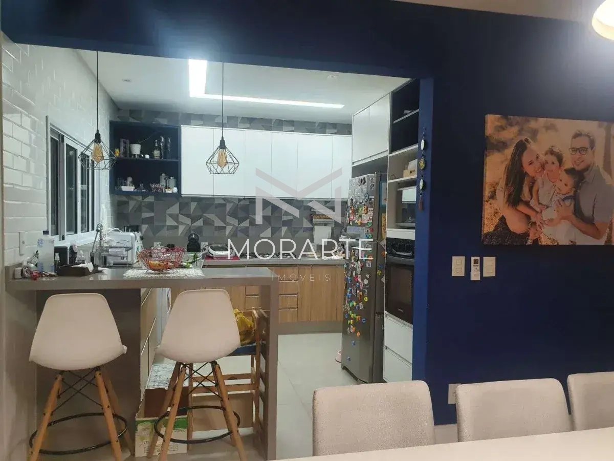  - Casa de condomínio à venda, no Residencial Malibu,  em Caçapava, Residencial Colinas, com 4 quartos, 200m²