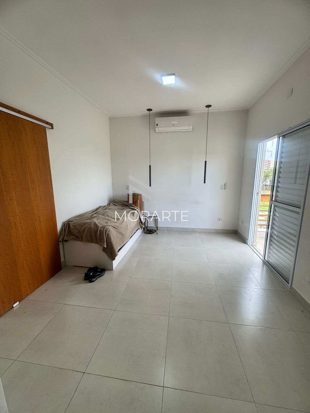  - Casa de condomínio à venda, no Condomínio Golden Park,  em Jacareí, Jardim Residencial Golden Park, com 4 quartos, 188m²