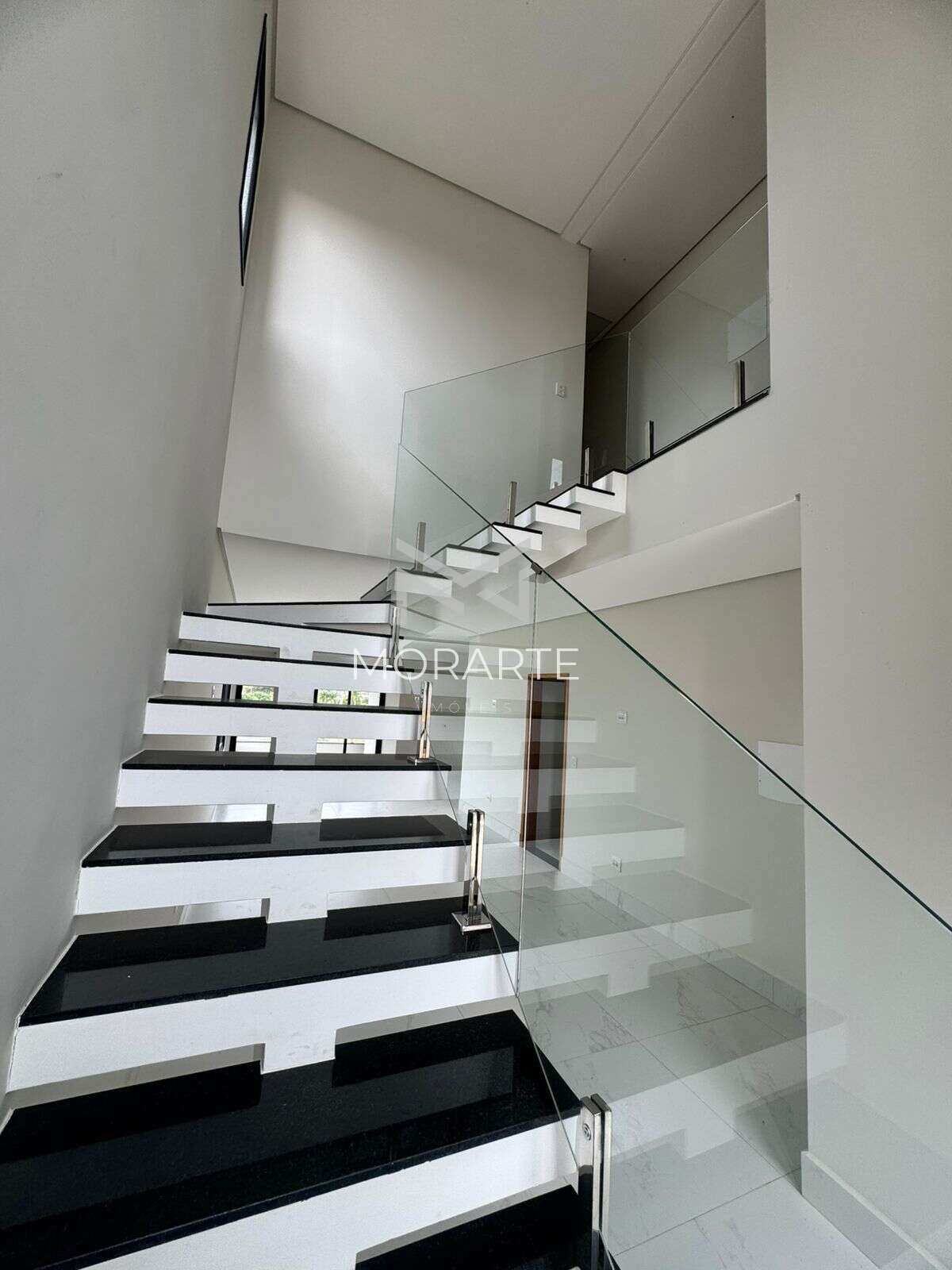 Casa de condomínio à venda com 4 quartos, 240m² - Jardim Residencial Golden Park,Jacareí