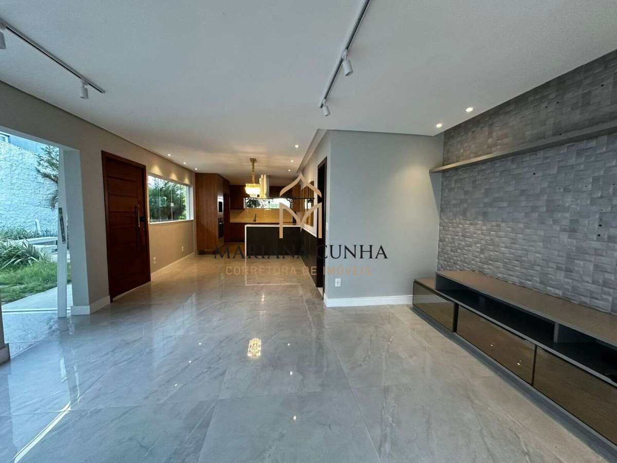 Casa de condomínio à venda com 4 quartos, 223m² - ,