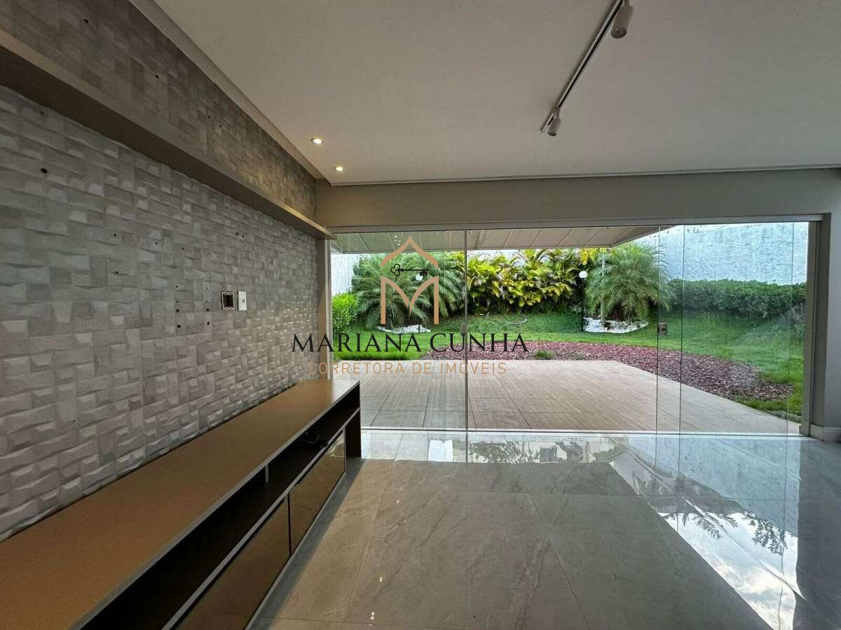 Casa de condomínio à venda com 4 quartos, 223m² - ,