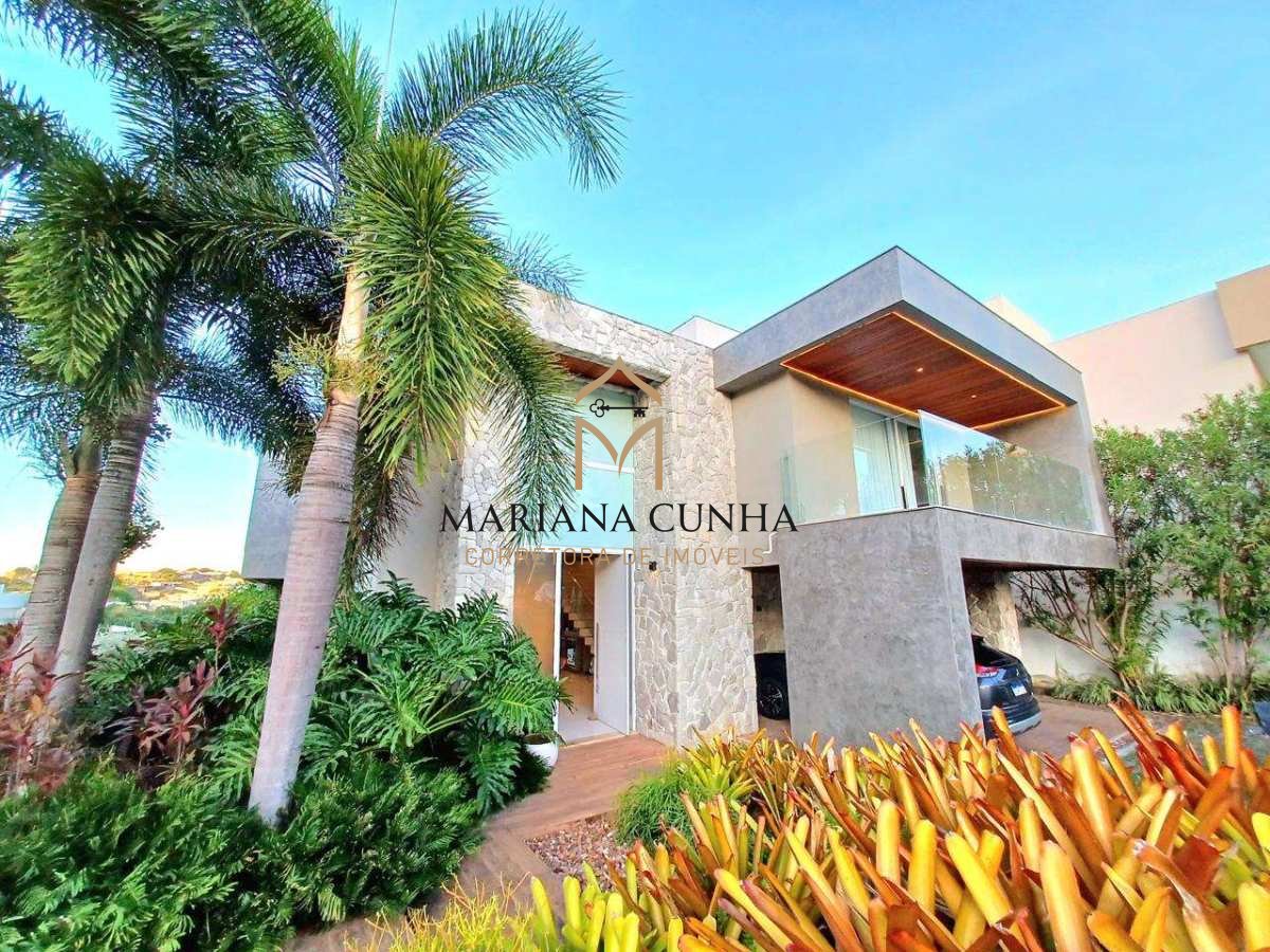 Casa de condomínio à venda com 5 quartos, 642m² - ,