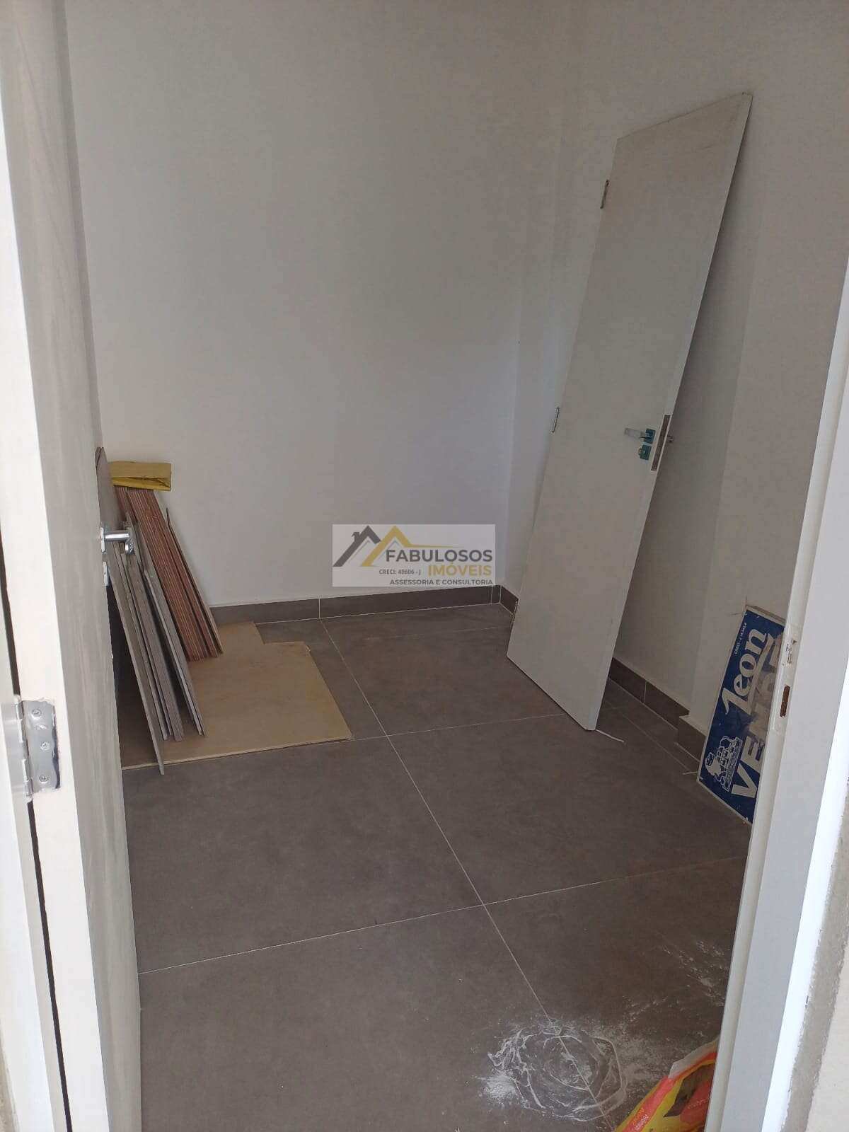 Sobrado à venda com 3 quartos, 158m² - Foto 4