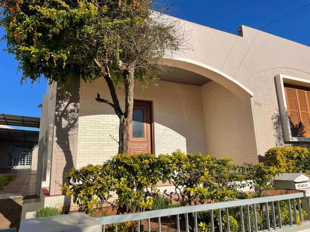  - Casa à venda em São Francisco de Assis, Centro, com 4 quartos