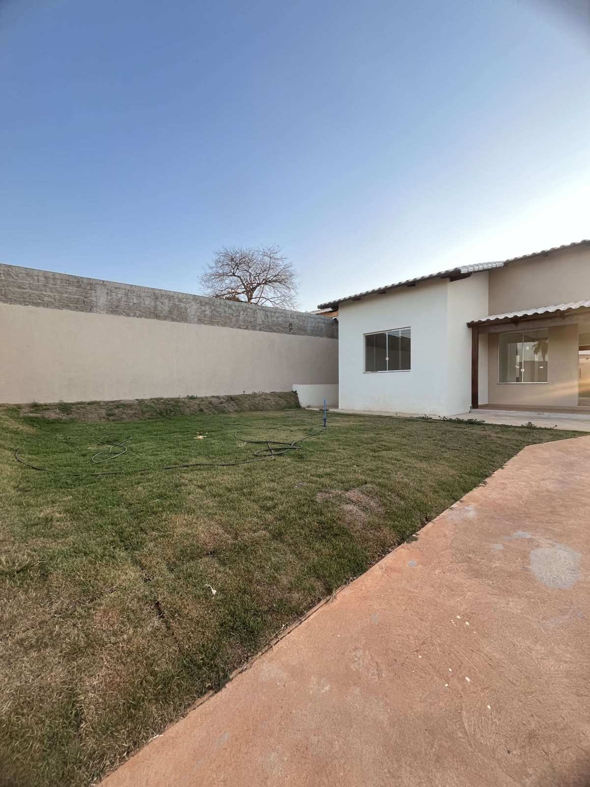  - Casa à venda em Igarapé, Jardim colonial, com 3 quartos, 360m²