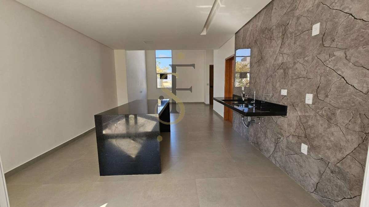 Casa de condomínio à venda com 3 quartos, 149m² - Terras do Vale,Caçapava
