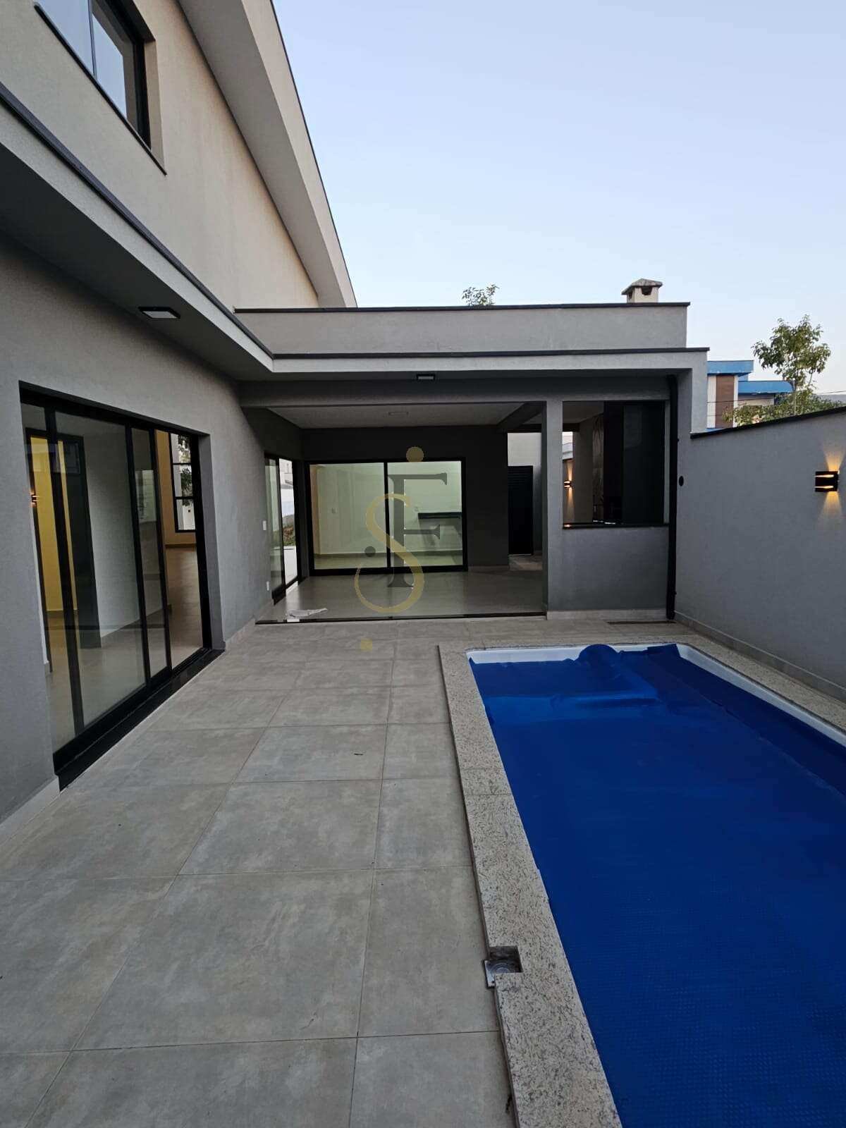 - Lindo Sobrado de Alto Padrão – 220m² de Sofisticação e Conforto