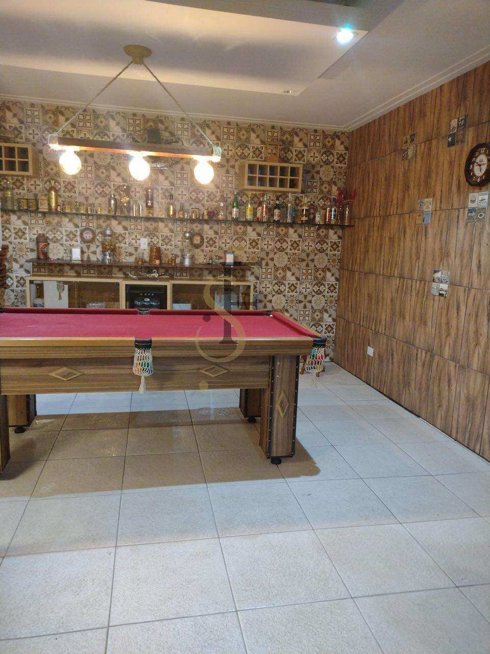  - Sobrado à venda – 3 andares com área gourmet e piscina