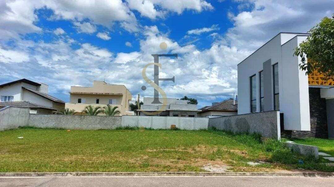  - Terreno à Venda – 300m² | Condomínio Terras do Vale – Caçapava