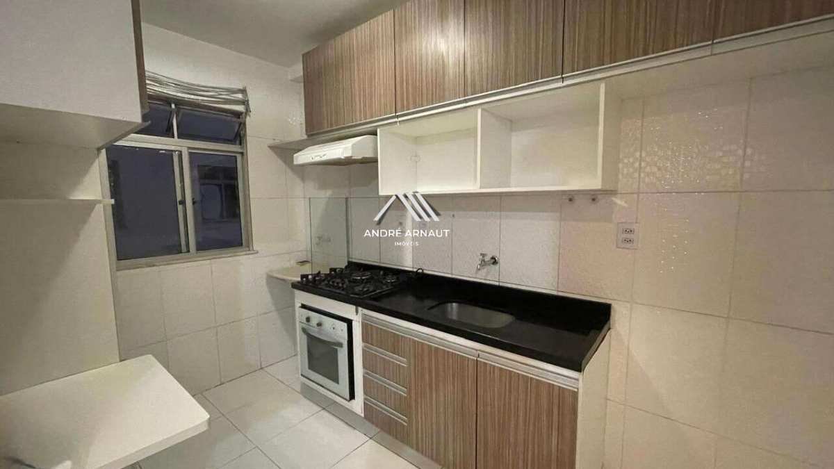 Apartamento à venda com 2 quartos, 58m² - Foto 5