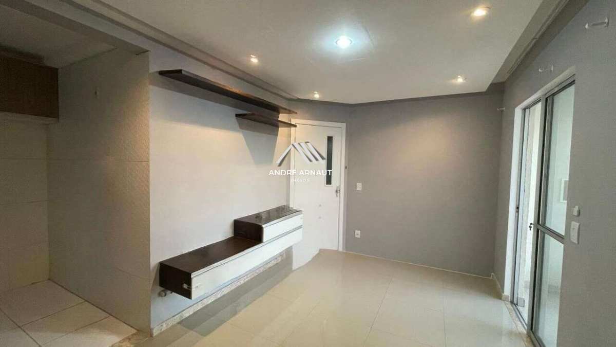 Apartamento à venda com 2 quartos, 58m² - Foto 7