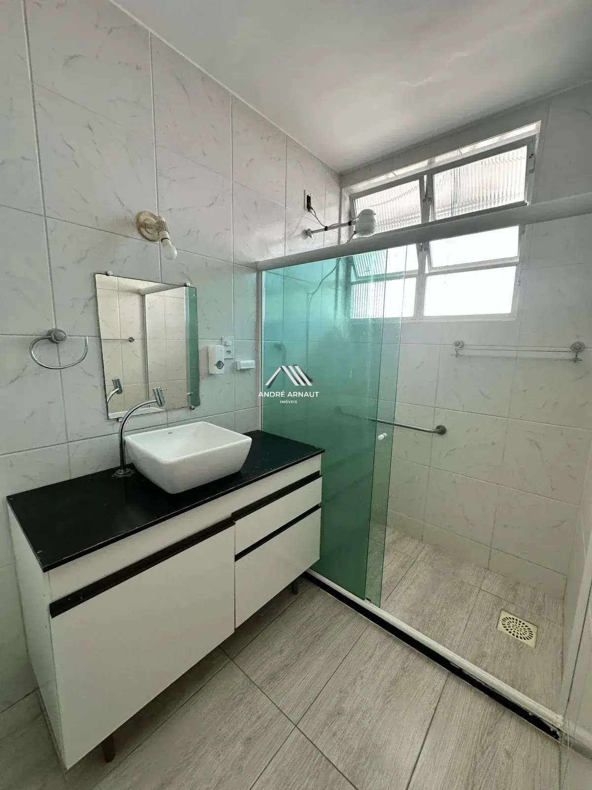 Apartamento para alugar com 3 quartos, 144m² - Foto 13