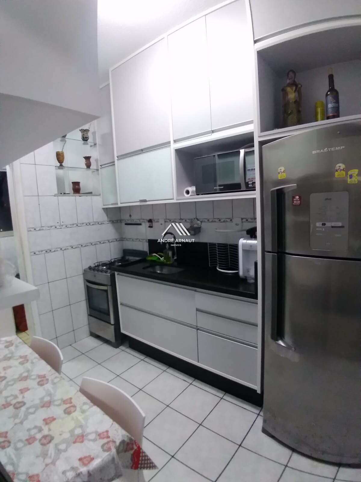 Apartamento à venda com 3 quartos, 96m² - Foto 12