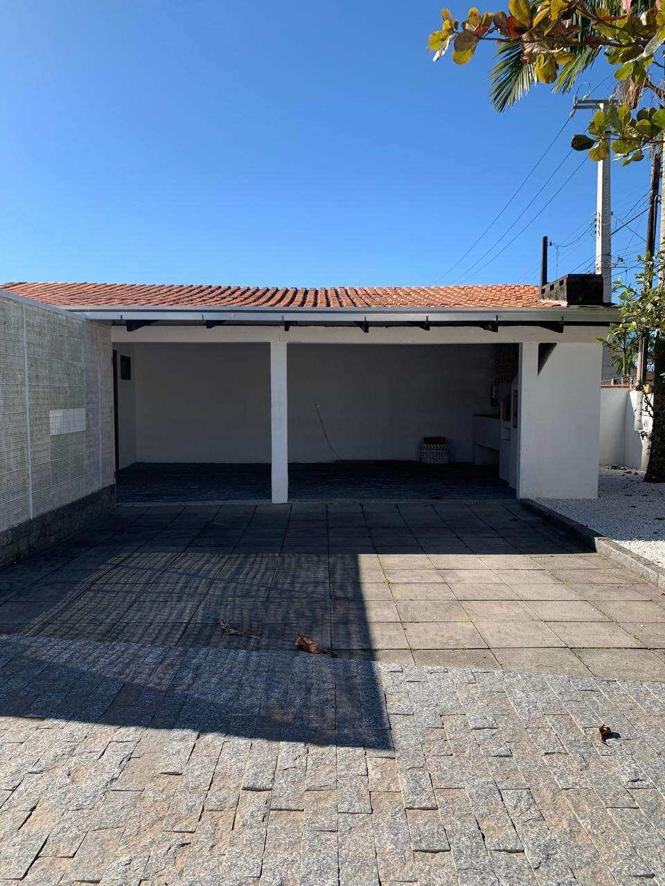 Casa à Venda em Guaratuba – Alto Padrão e Sustentabilidade no Balneário Coroados - Mauro Alexandre Imóveis