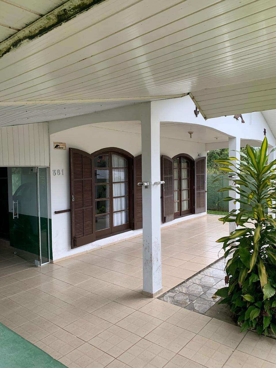 Casa à venda em Guaratuba, Balneário Coroados, com 3 quartos, 720m² - Mauro Alexandre Imóveis