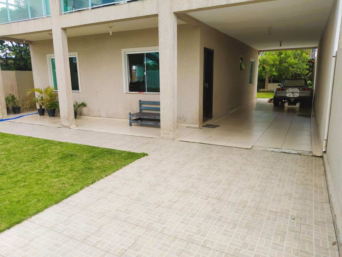 Sobrado à venda, Balneário Coroados, com 3 quartos, 250m² - Mauro Alexandre Imóveis