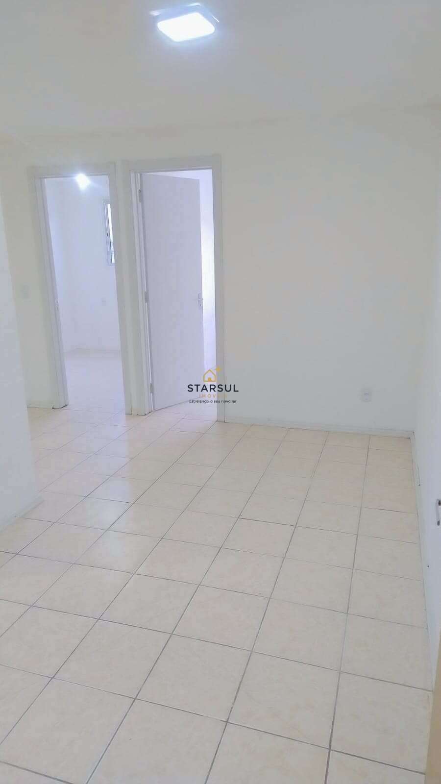  - Apartamento à venda em Porto Alegre, Rubem Berta, com 2 quartos, 45m²