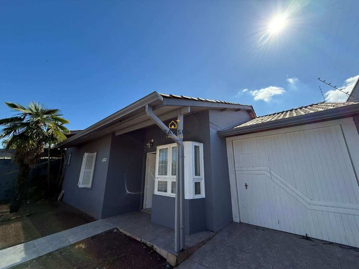 Casa à venda com 3 quartos, 115m² - ,