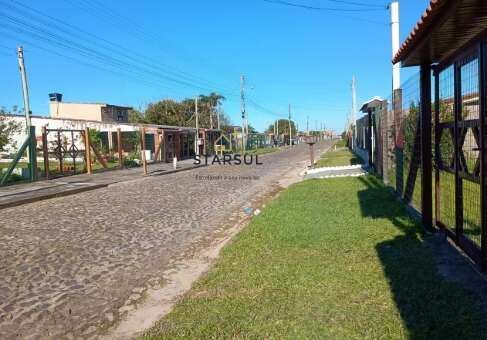  - Casa à venda em Balneário Pinhal, Magistério, com 2 quartos, 12x25m²