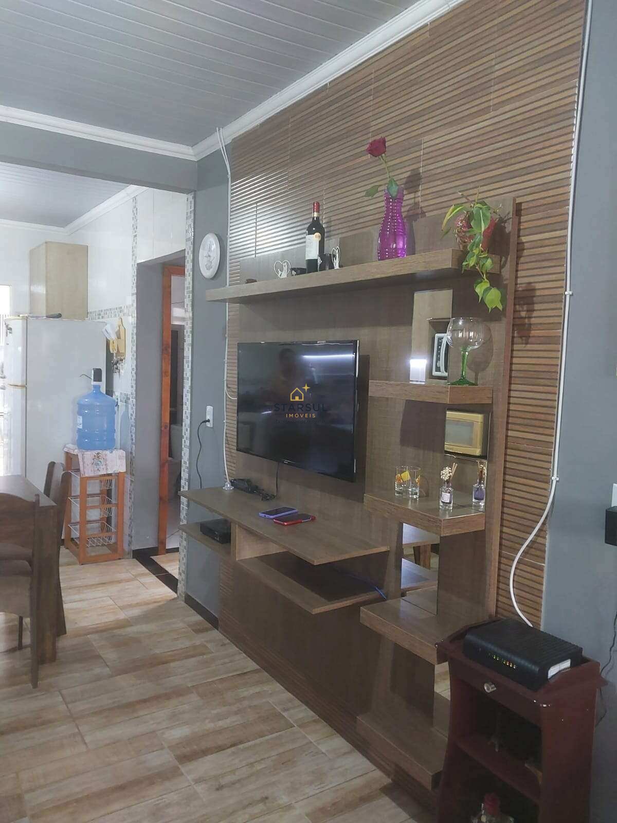 Casa à venda com 2 quartos, 76m² - Mato Grande,Canoas