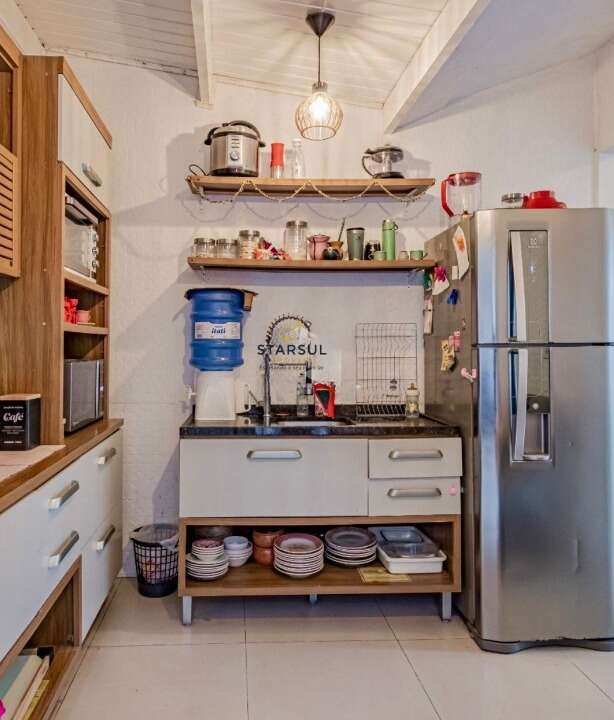  - Casa à venda em Canoas, Rio Branco, com 3 quartos, 79,50m²