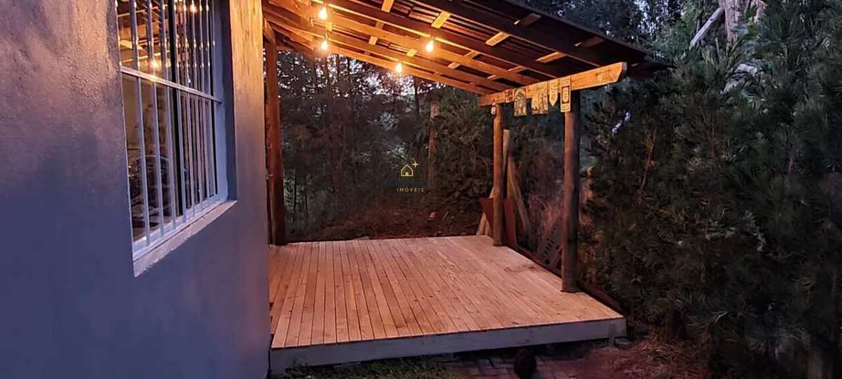  - Casa à venda em Gramado, Área Rural de Gramado, com 2 quartos, 85,00m²