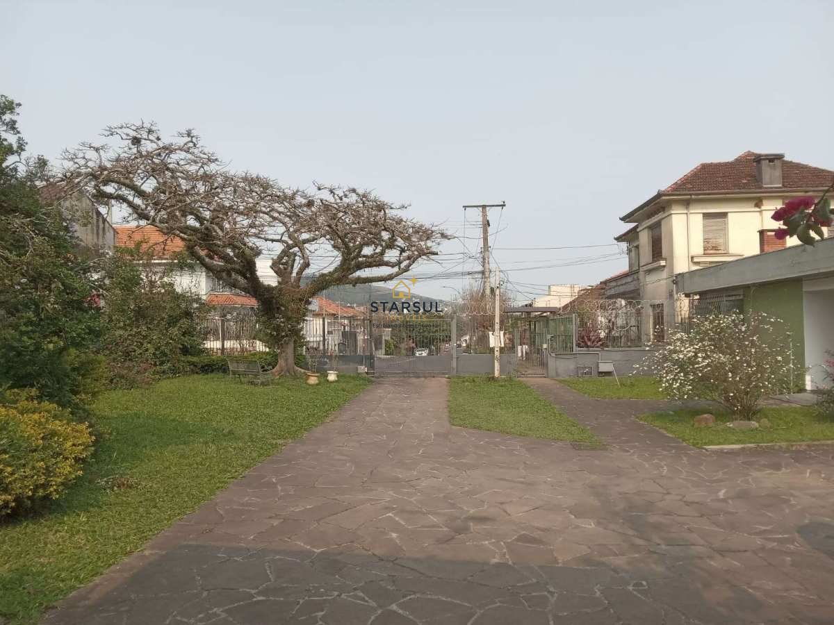  - Casa à venda em Porto Alegre, Glória, com 4 quartos, 230m²