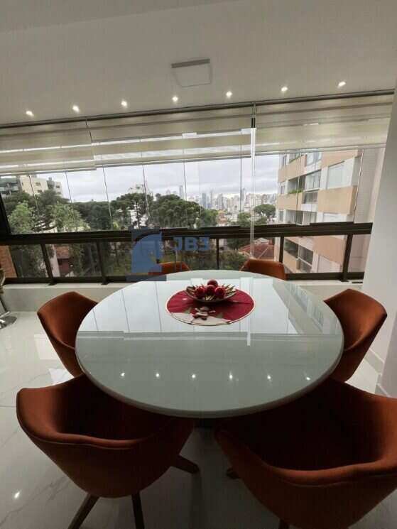 Apartamento à venda com 2 quartos, 84m² - Mercês,Curitiba