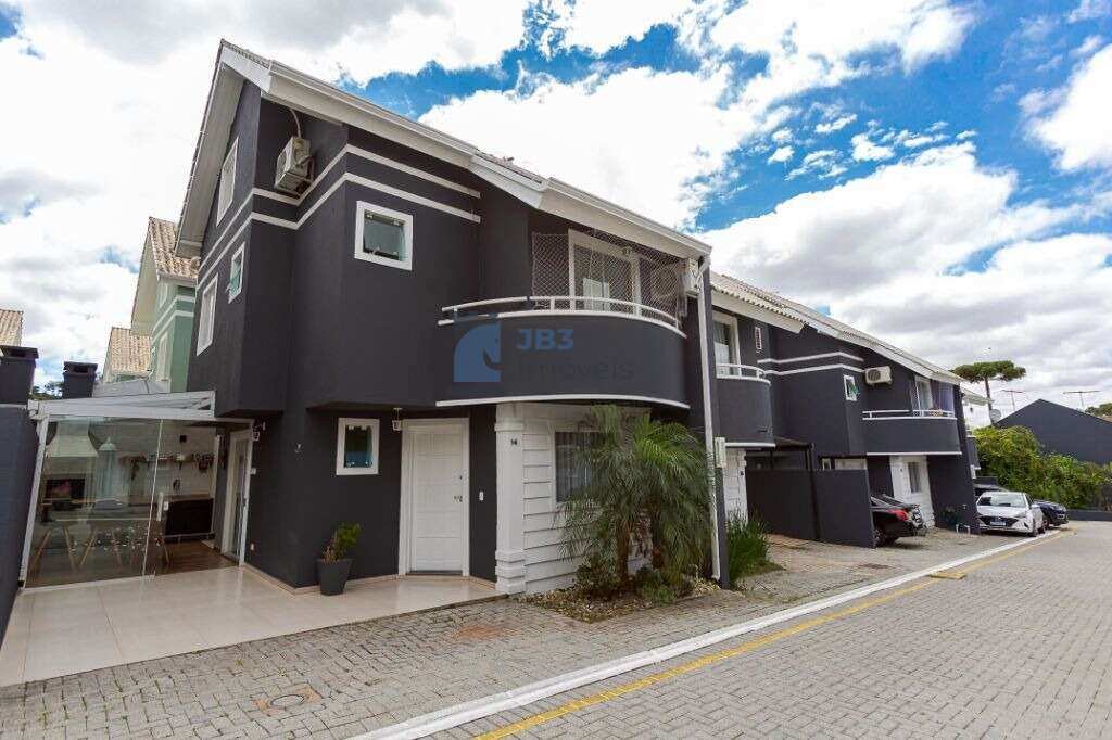 Sobrado em condomínio à venda com 3 quartos, 88m² - Alto Boqueirão,Curitiba