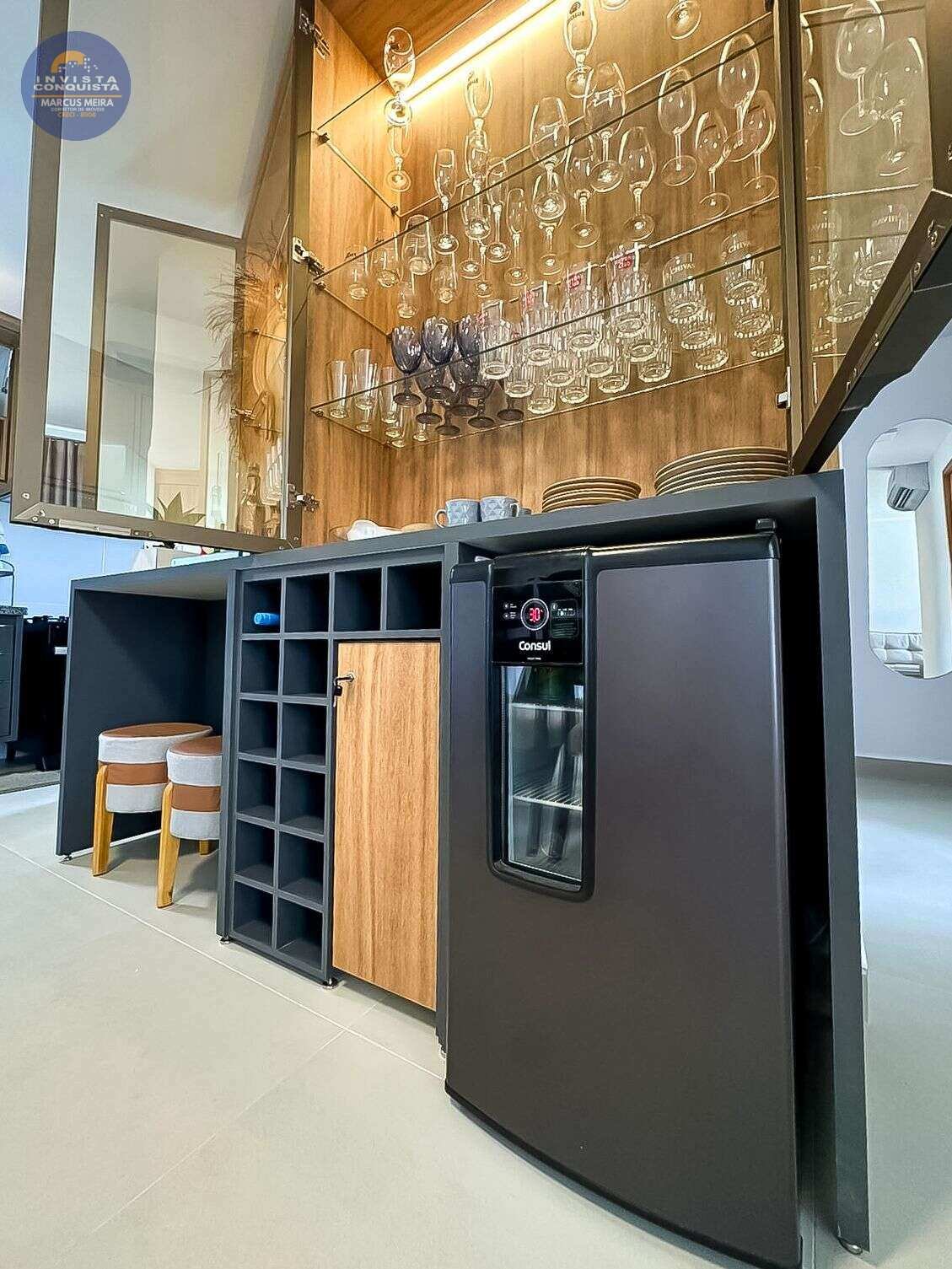 Apartamento para alugar em Ilhéus, com 3 quartos - Invista Conquista