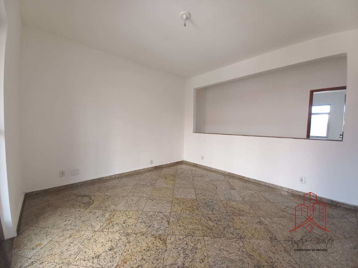 SOBRADO DE VILA EM VAZ LOBO - Agatha Christie Imóveis