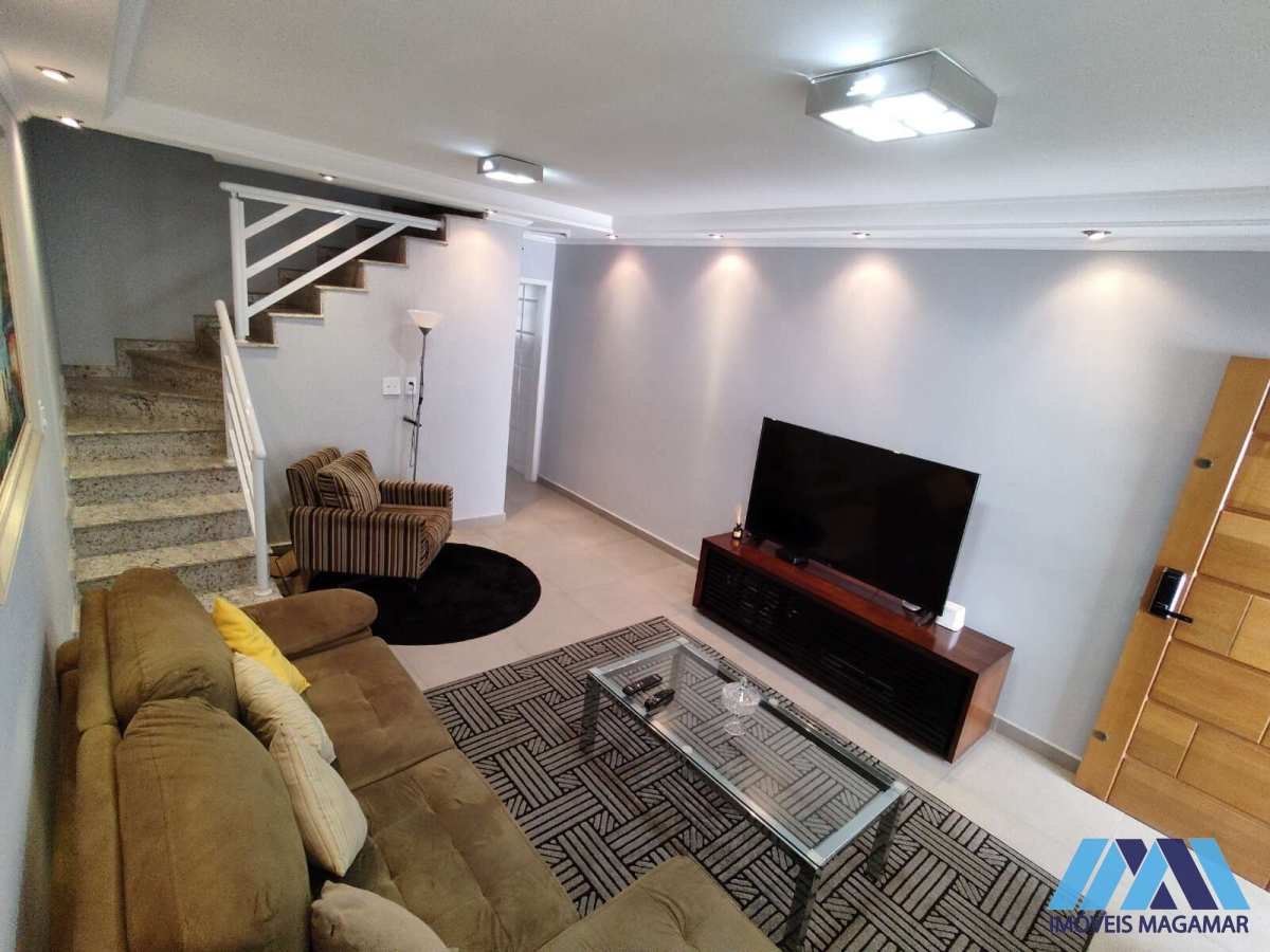 Sobrado à venda em Santo André, Vila Metalúrgica, com 3 quartos, 138m² - Imóveis Magamar