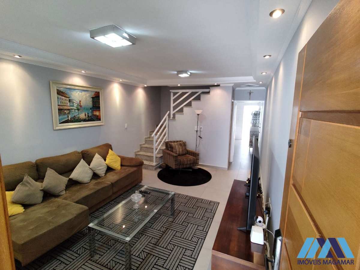 Sobrado à venda em Santo André, Vila Metalúrgica, com 3 quartos, 138m² - Imóveis Magamar