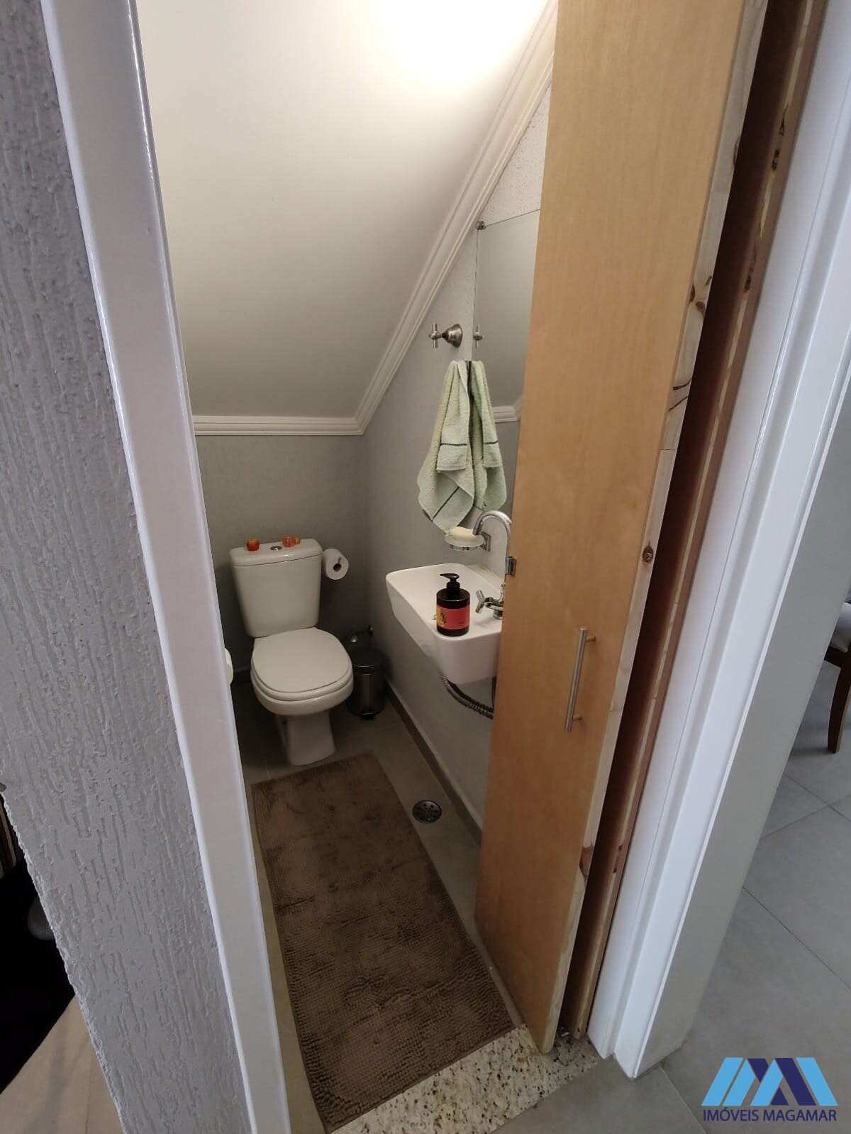 Sobrado à venda em Santo André, Vila Metalúrgica, com 3 quartos, 138m² - Imóveis Magamar