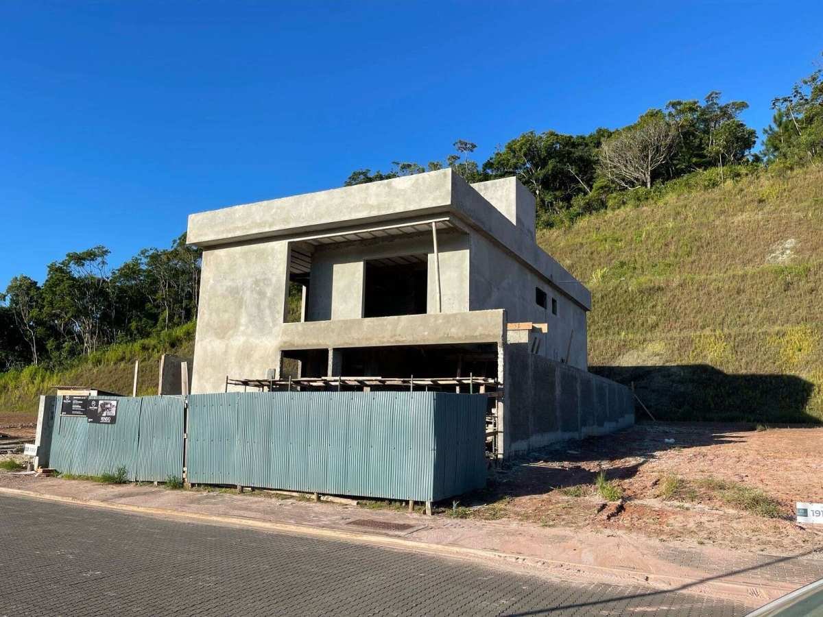 Casa à venda com 4 quartos - Várzea do Ranchinho,Camboriú