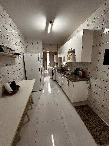  - Meia Praia - Apartamento no Residencial Margarita em Itapema