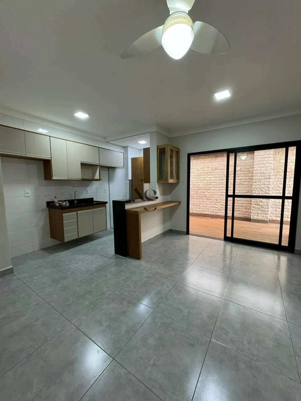 Apartamento à venda no Edifício Torre di Mosto – Conforto, praticidade e espaço extra para você aproveitar! - Karen Sueta Creci 223363F / Bruno Amorim Advogados Associados