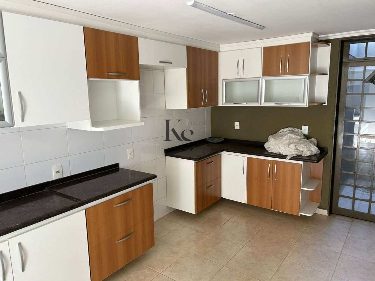 Casa à venda – Campos Elíseos - Karen Sueta Creci 223363F / Bruno Amorim Advogados Associados