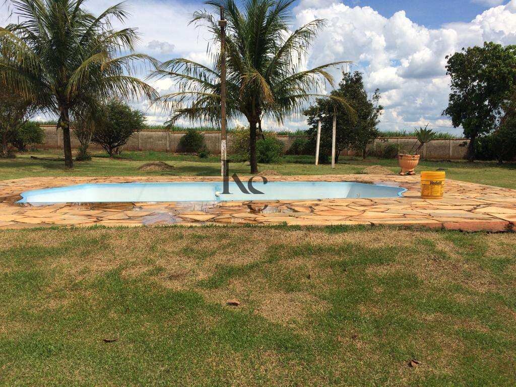 Chácara à venda em Guatapará, com 6 quartos, 300m² - Karen Sueta Creci 223363F / Bruno Amorim Advogados Associados