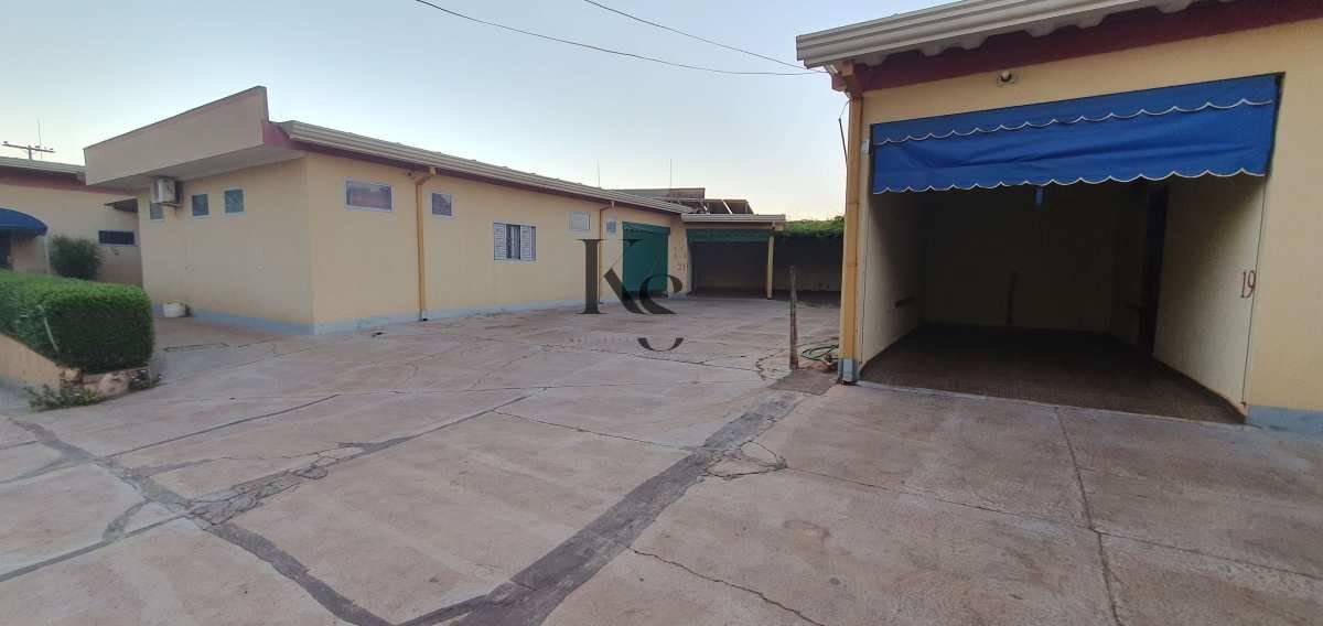 Prédio comercial à venda em Jardinópolis, com 21 quartos, 1.000m² - Karen Sueta Creci 223363F / Bruno Amorim Advogados Associados