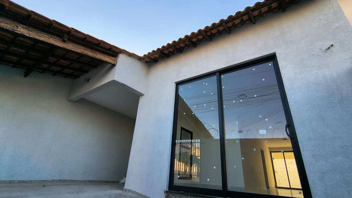 Casa à venda, com 2 quartos, 80m²