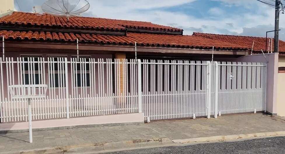 Casa à venda, Recanto Cidade Nova, com 3 quartos, 248m²